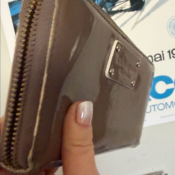 kate spade brown patent leather wallet - Picture 5 of 6